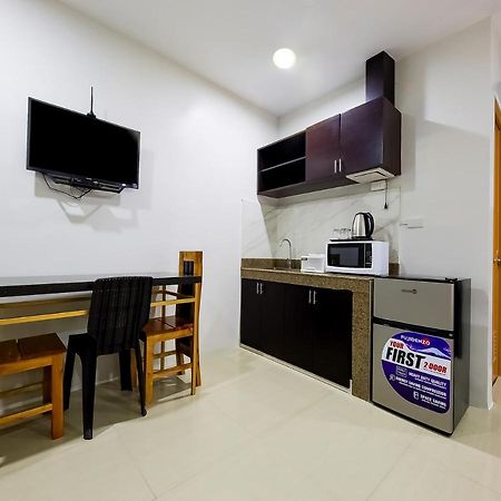 Oyo 848 Dona Aurora Condotel Quezon City Εξωτερικό φωτογραφία