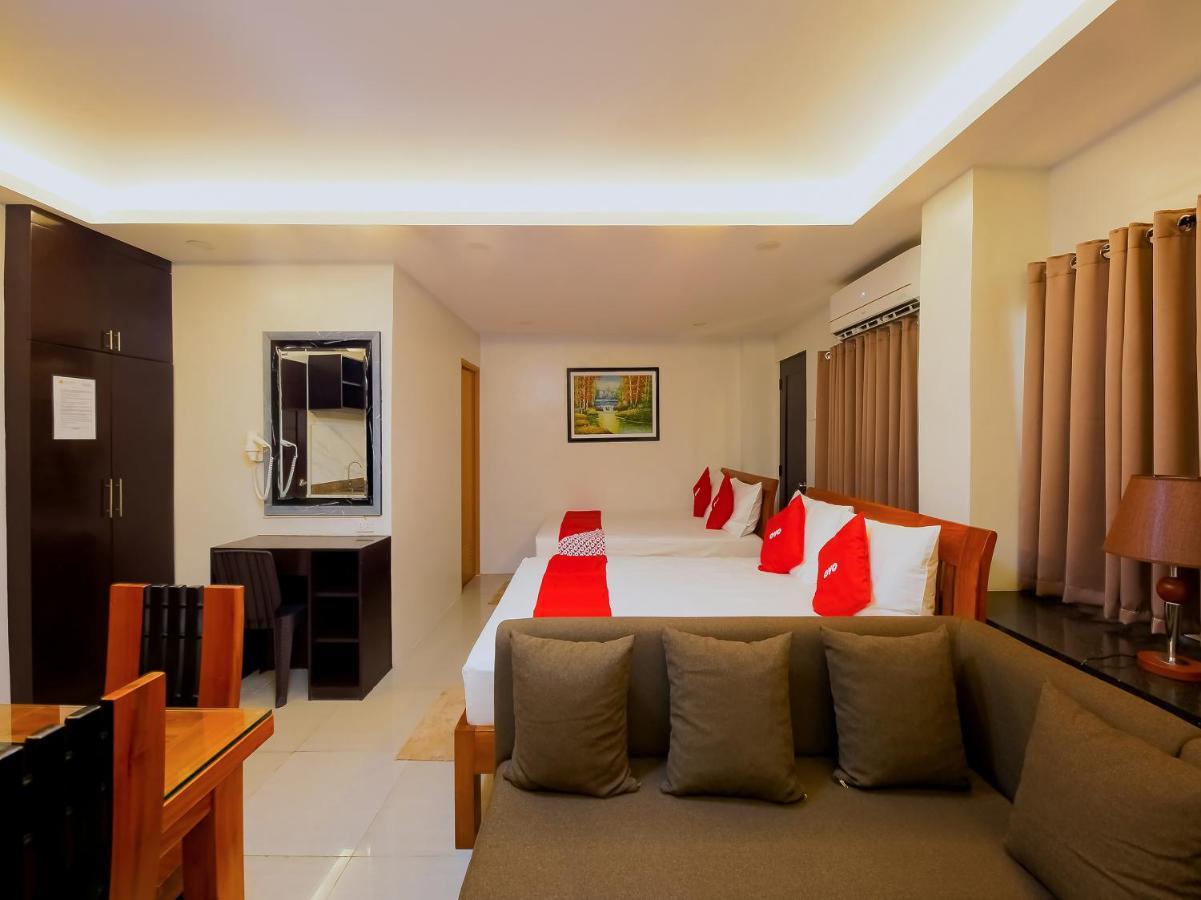 Oyo 848 Dona Aurora Condotel Quezon City Εξωτερικό φωτογραφία