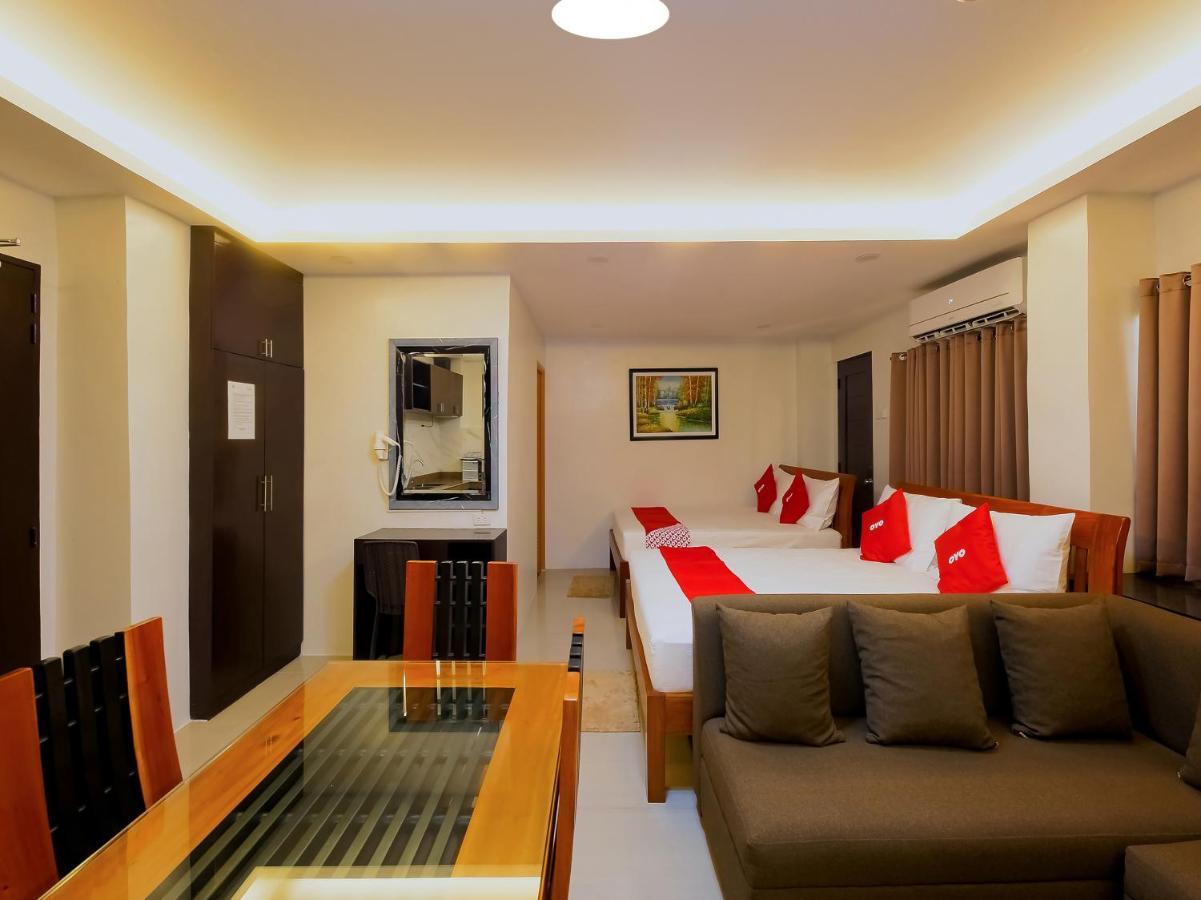 Oyo 848 Dona Aurora Condotel Quezon City Εξωτερικό φωτογραφία