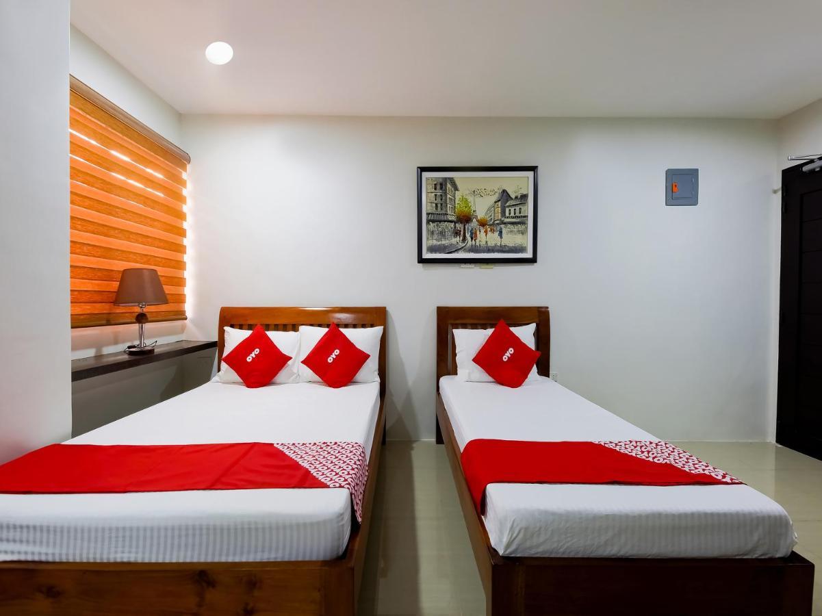 Oyo 848 Dona Aurora Condotel Quezon City Εξωτερικό φωτογραφία