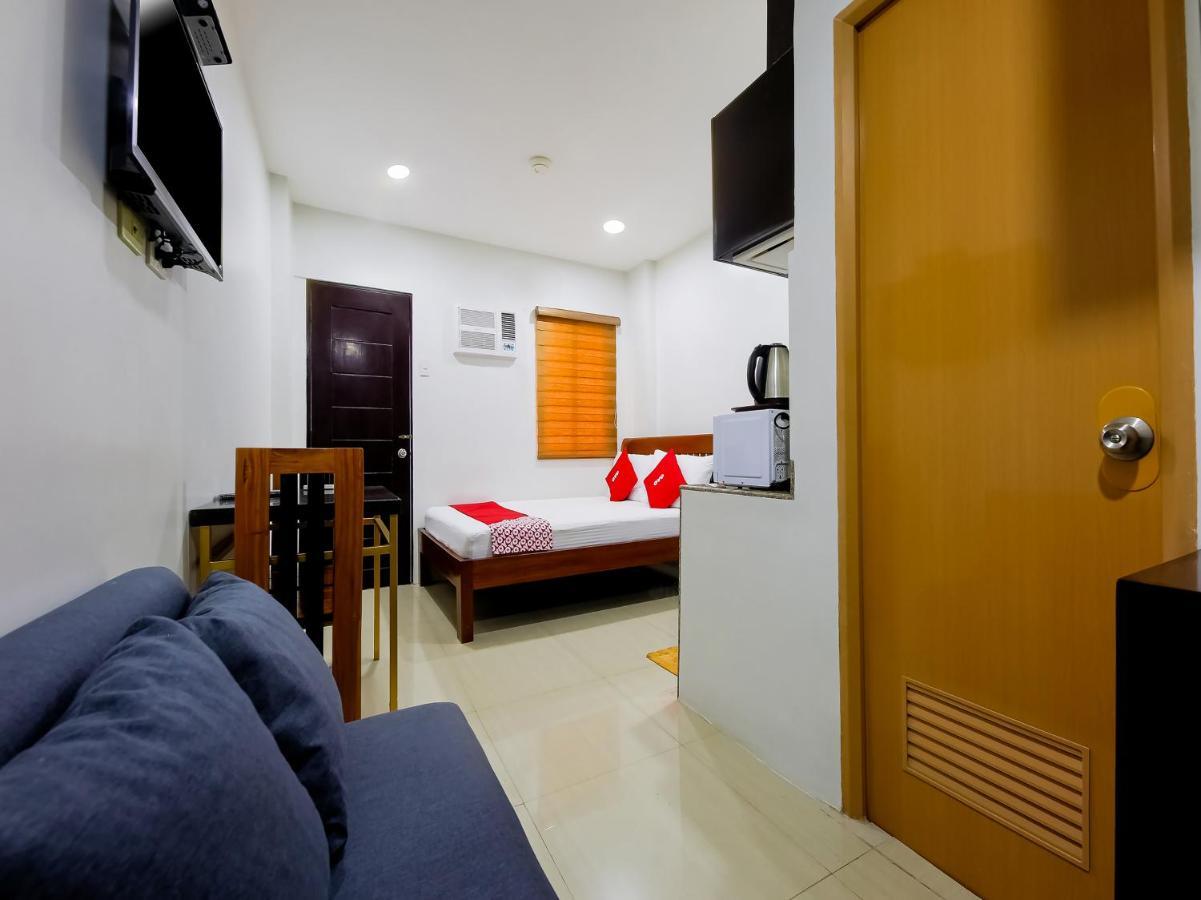 Oyo 848 Dona Aurora Condotel Quezon City Εξωτερικό φωτογραφία