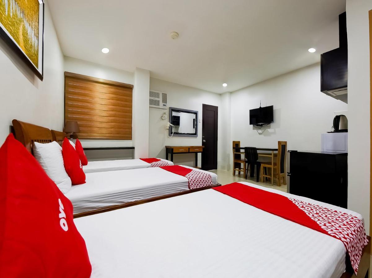 Oyo 848 Dona Aurora Condotel Quezon City Εξωτερικό φωτογραφία