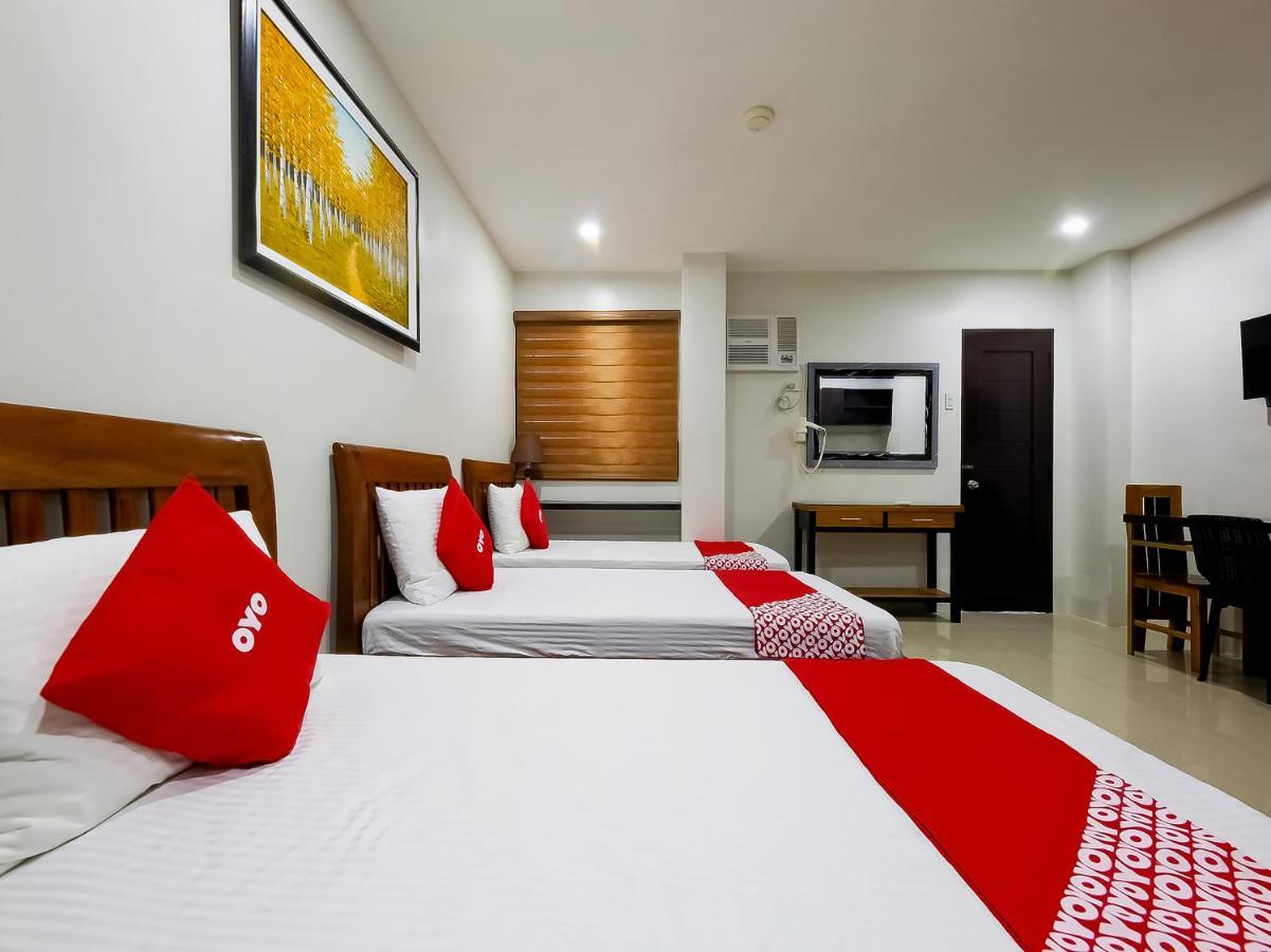 Oyo 848 Dona Aurora Condotel Quezon City Εξωτερικό φωτογραφία
