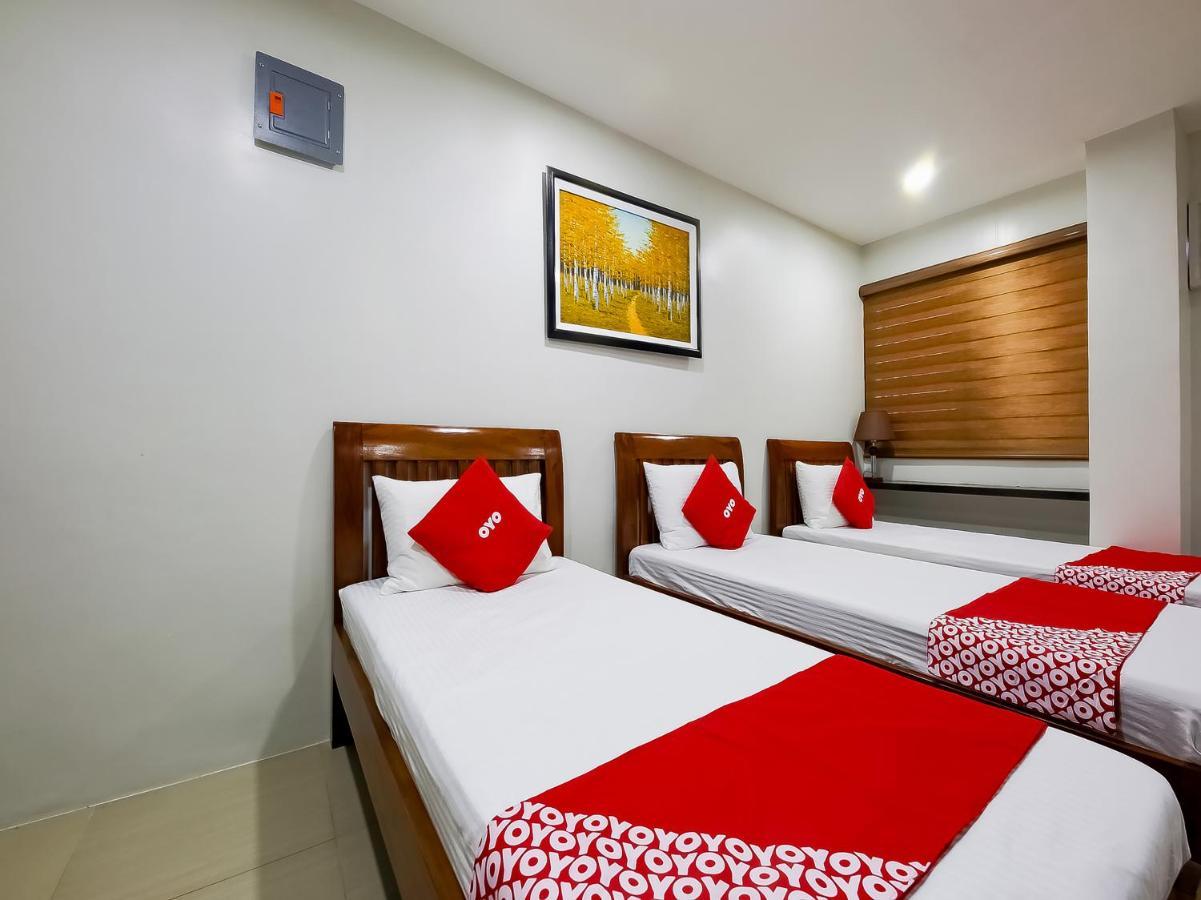 Oyo 848 Dona Aurora Condotel Quezon City Εξωτερικό φωτογραφία