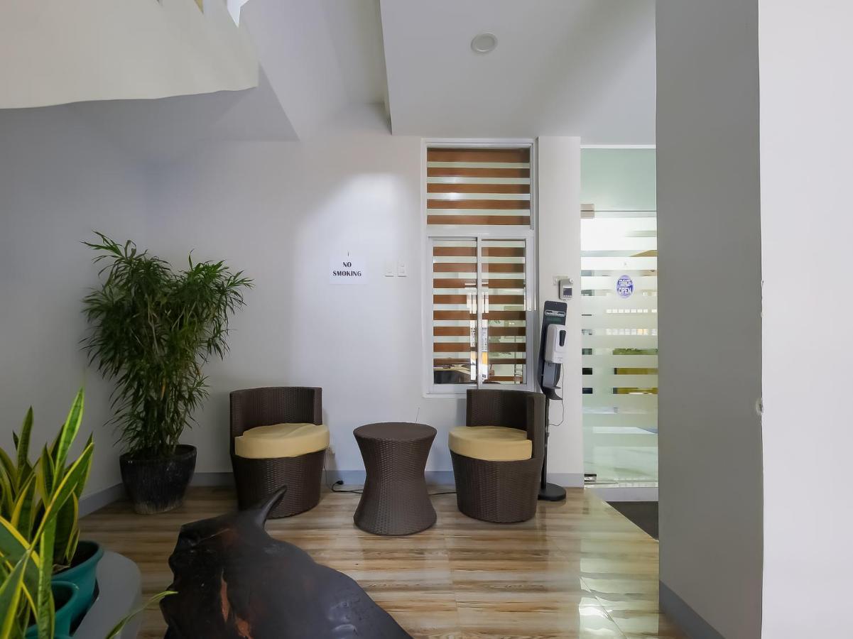 Oyo 848 Dona Aurora Condotel Quezon City Εξωτερικό φωτογραφία