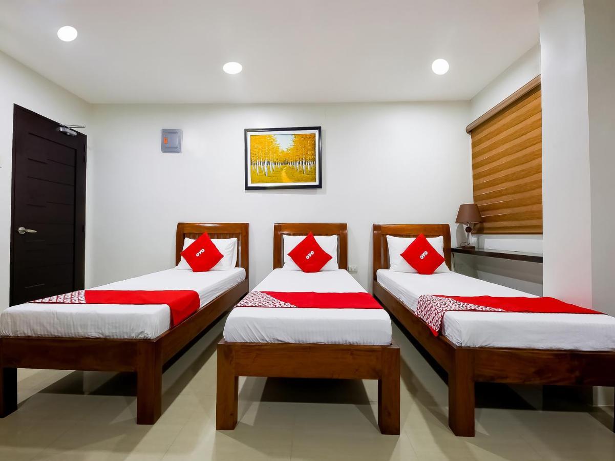 Oyo 848 Dona Aurora Condotel Quezon City Εξωτερικό φωτογραφία